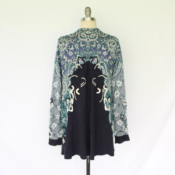 Anthropologie HWR Monogram Emma embroidered wool waterfall Cardigan Sweater M - Picture 10 of 12